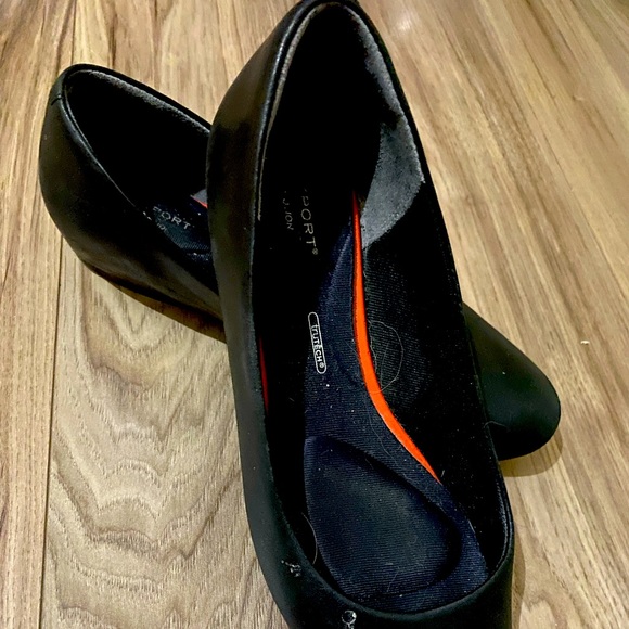 Rockport shoes, size 6.5, leather - Picture 1 of 3